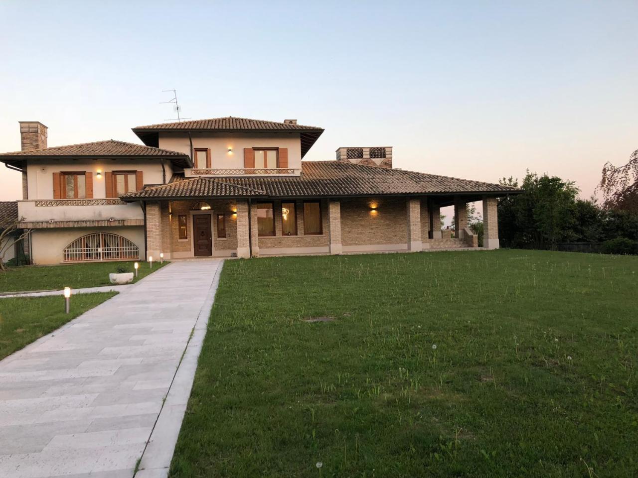 B&B La Serenissima Fossalta di Portogruaro ภายนอก รูปภาพ
